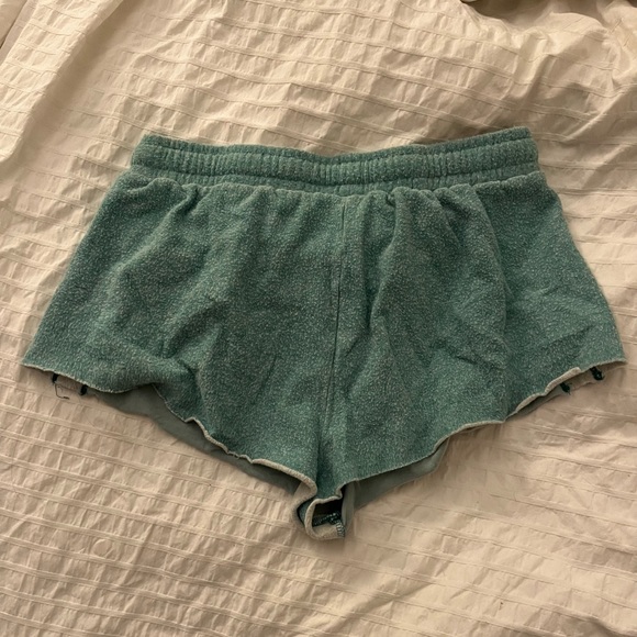 Urban outfitters shorts - Picture 2 of 3